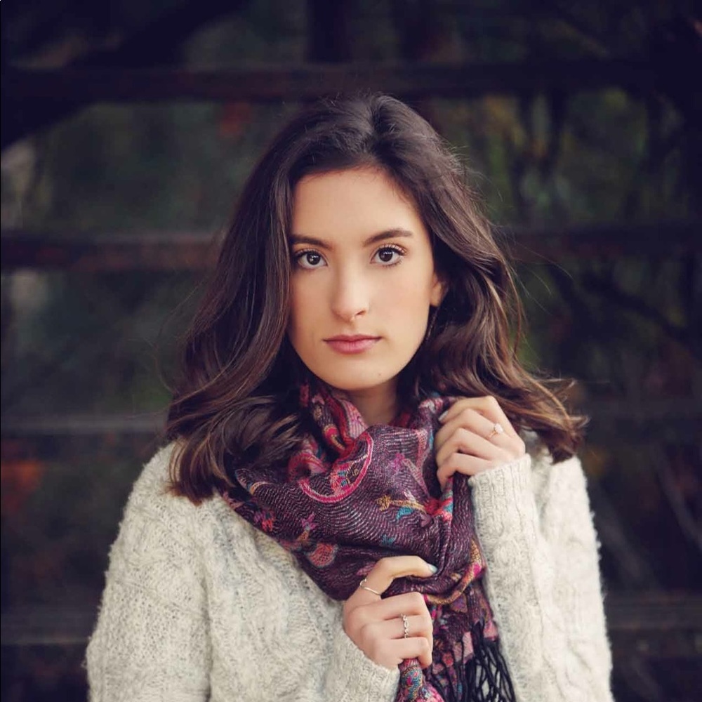Meet your Posher, Sophia